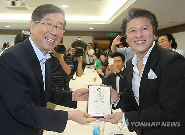 パク・ウォンスンソウル市長と俳優クォン・ヘヒョ