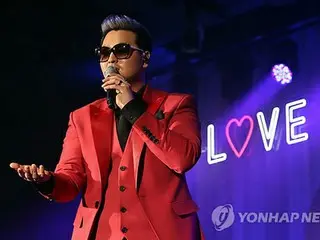 「White Romance with KIM TAE WOO」コンサートを開催した歌手キム・テウ