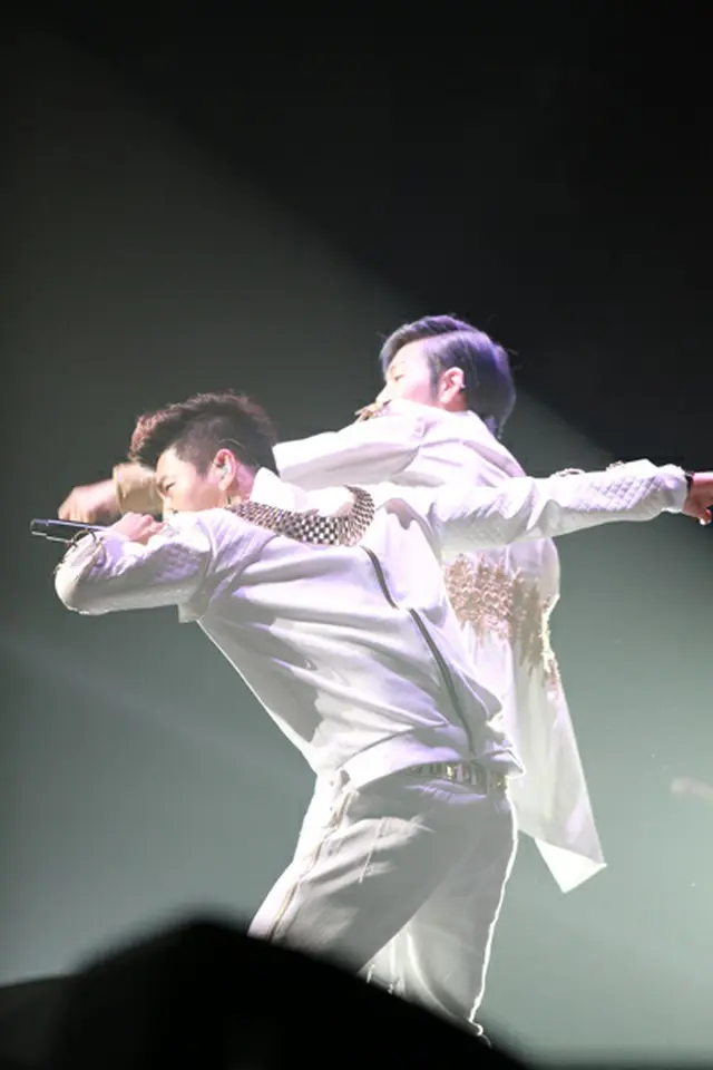 「B.A.P LIVE ON THE EARTH JAPAN」(オフィシャル写真)