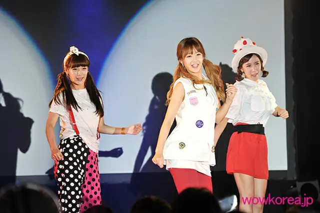 「CRAYON POP」