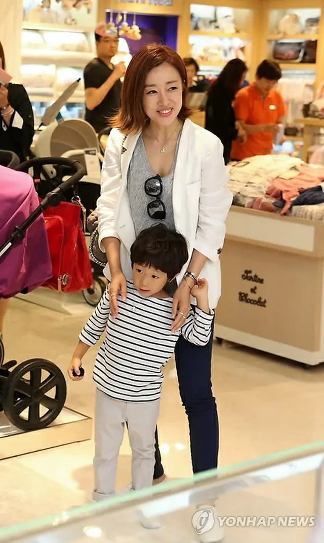 女優ユンソナと息子のシウ君