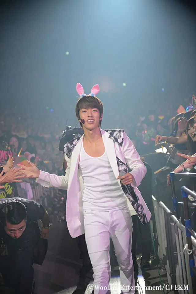 「2013INFINITE 1ST WORLD TOUR<ONE GREAT STEP>」横浜アリーナ公演