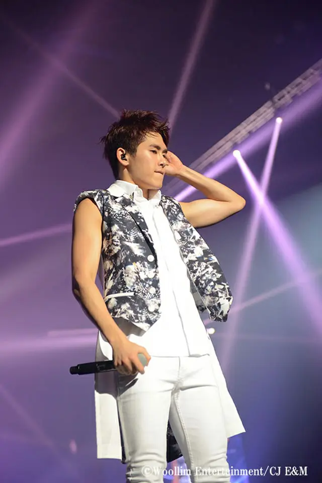 「2013INFINITE 1ST WORLD TOUR<ONE GREAT STEP>」横浜アリーナ公演