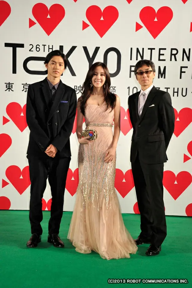 山崎賢人、ヒョミン、熊澤尚人監督