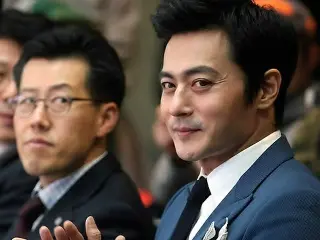 景品抽選式に出席した仁川空港名誉広報大使のチャン・ドンゴン