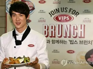 「VIPS BRUNCH」ギャラリアデートに出席した俳優ユ・ヨンソク