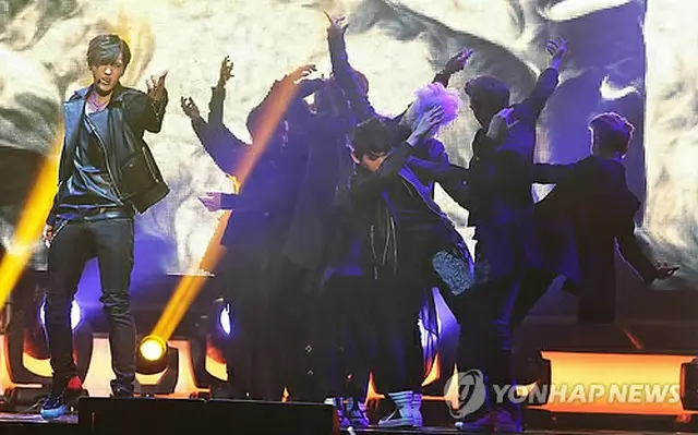 ミニアルバム「中毒(Overdose)」ショーケースを開催した「EXO」