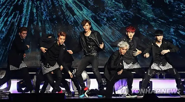 ミニアルバム「中毒(Overdose)」ショーケースを開催した「EXO」