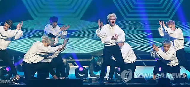 ミニアルバム「中毒(Overdose)」ショーケースを開催した「EXO」