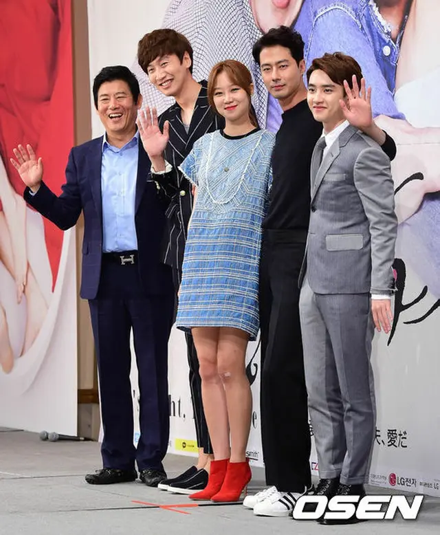 左からソン・ドンイル、イ・グァンス、コン・ヒョジン、チョ・インソン、「EXO」D.O.