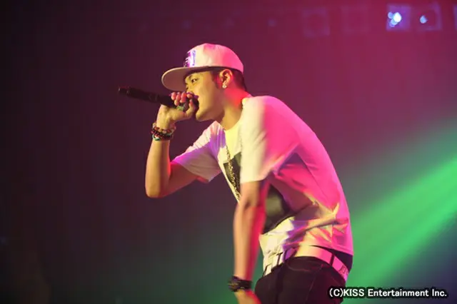 「M.I.B」SIMS（シムス）