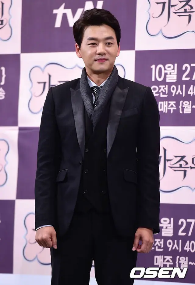 俳優キム・スンス
