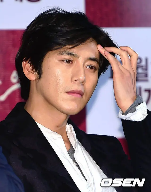 俳優コ・ス