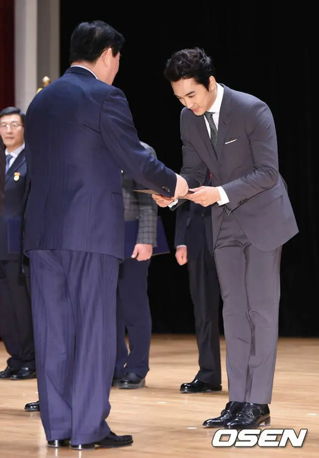 俳優ソン・スンホン