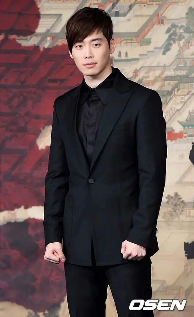 俳優キム・ジェウォン