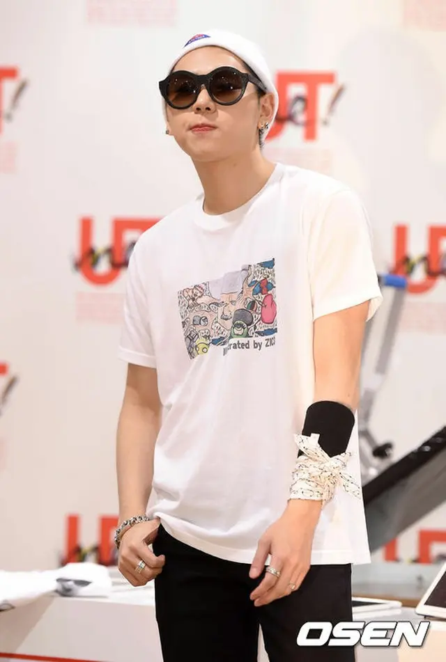 UNIQLO「UTme!」サービス初公開記念行事に出席した「Block B」ジコ