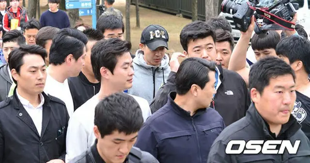 歌手兼俳優キム・ヒョンジュン