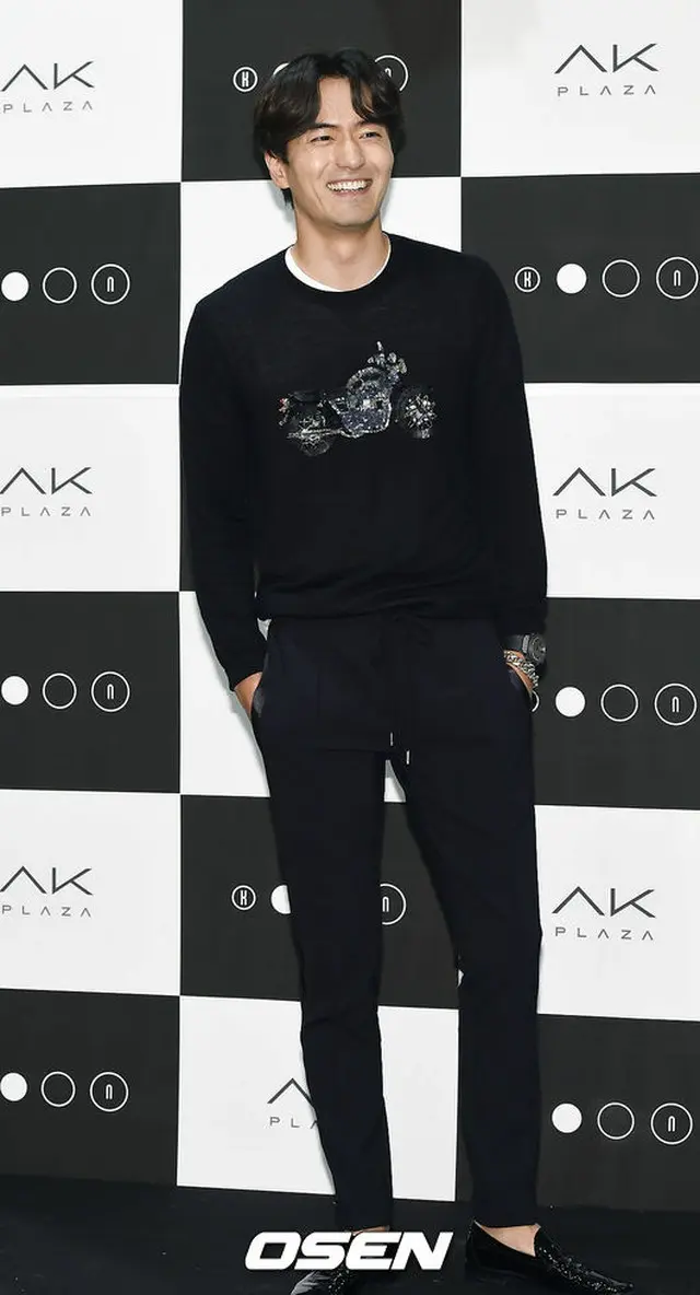 俳優イ・ジヌク