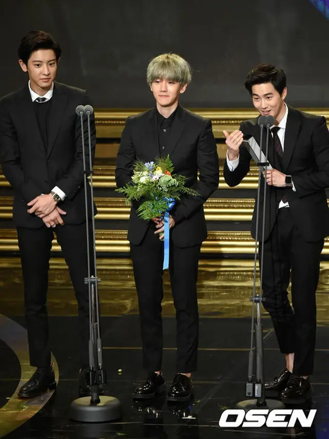 歌手賞を授賞した「EXO」