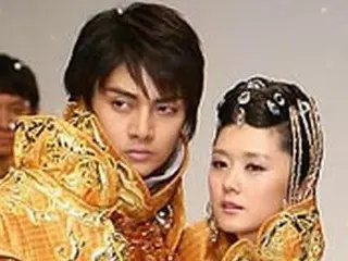 キム・ジュン＆チャン・ナラ上海でファッションショーモデルに