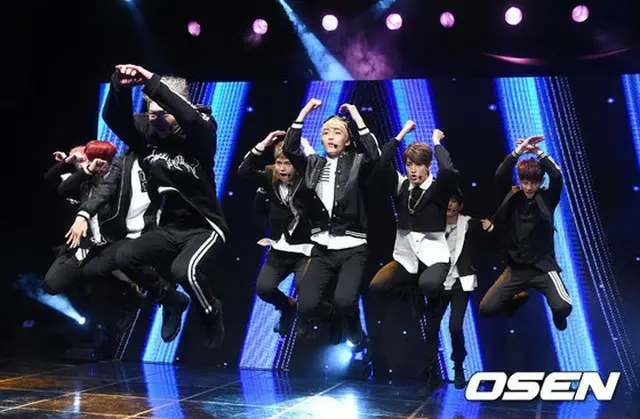 「BRAVO!」の発売記念ショーケースを開催した「UP10TION」