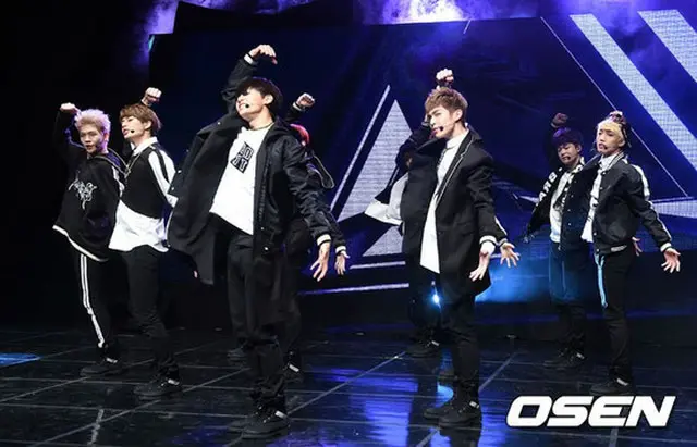 「BRAVO!」の発売記念ショーケースを開催した「UP10TION」