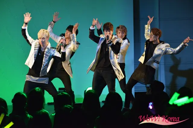 「BEE SHUFFLE」