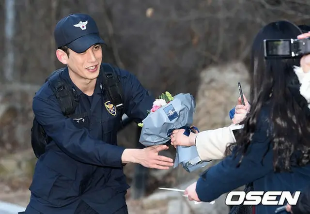 1年7か月の軍服務を終え除隊したパク・ギウン
