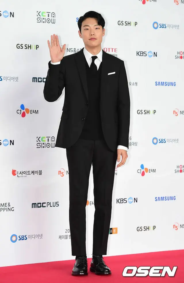 俳優リュ・ジュンヨル