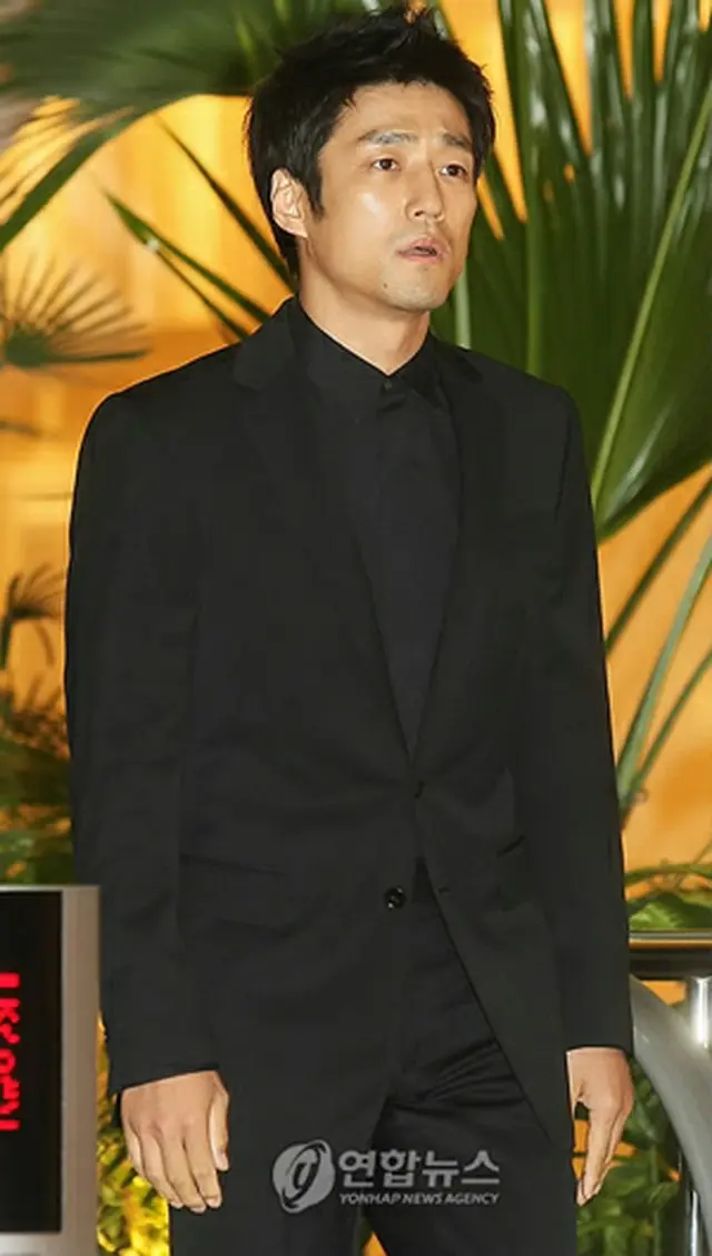 俳優のチ・ジニ