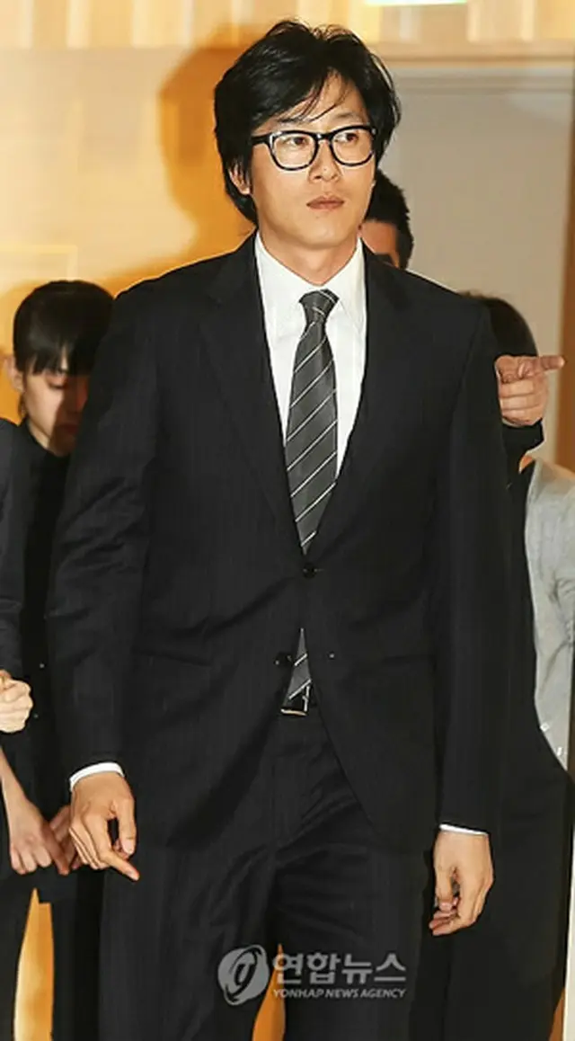 俳優のキム・ジュヒョク