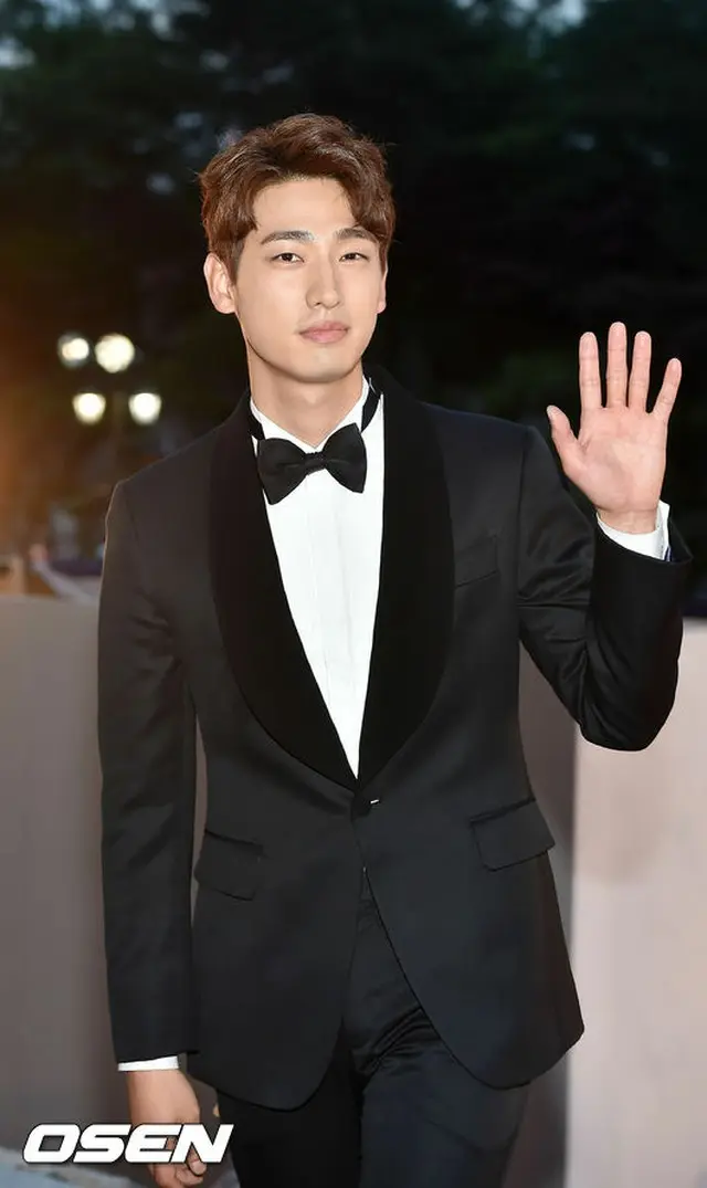 俳優ユン・パク