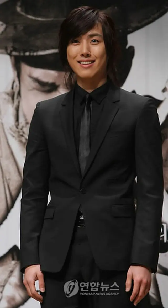 俳優ペク・ソンヒョン