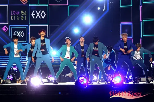 「EXO」