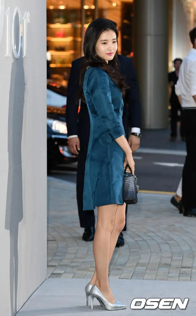 女優キム・テリ