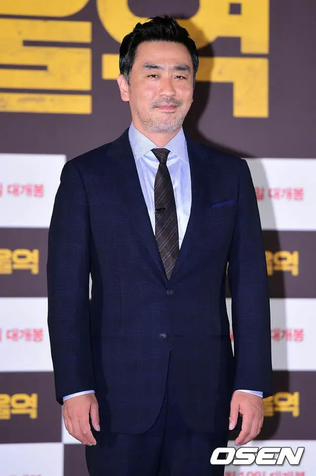 俳優リュ・スンリョン