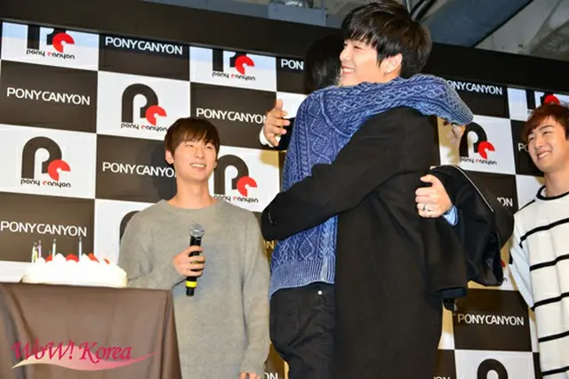 「NU’EST」