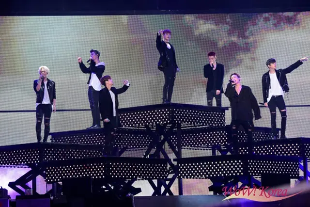 「iKON」