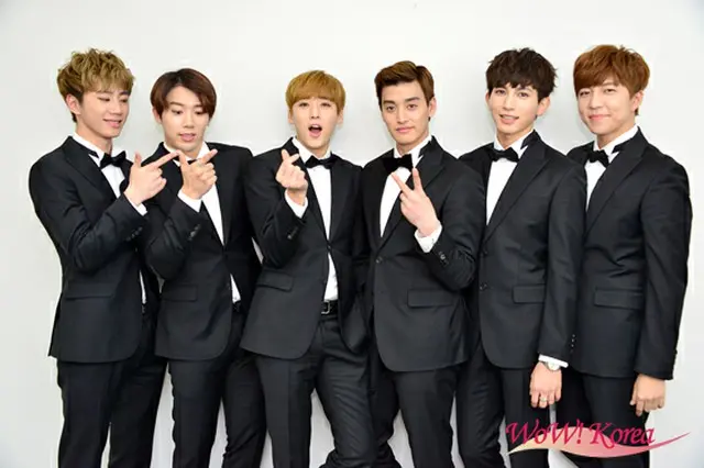 「U-KISS」左からジュン、フン、ケビン、イライ、キソプ、スヒョン