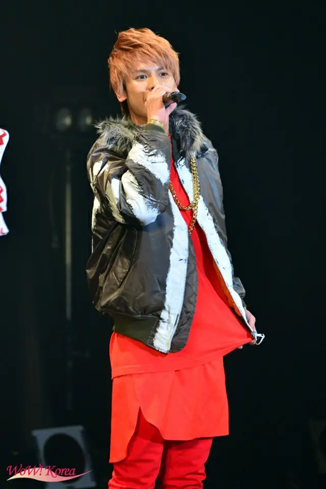 「BEE SHUFFLE」ジュン