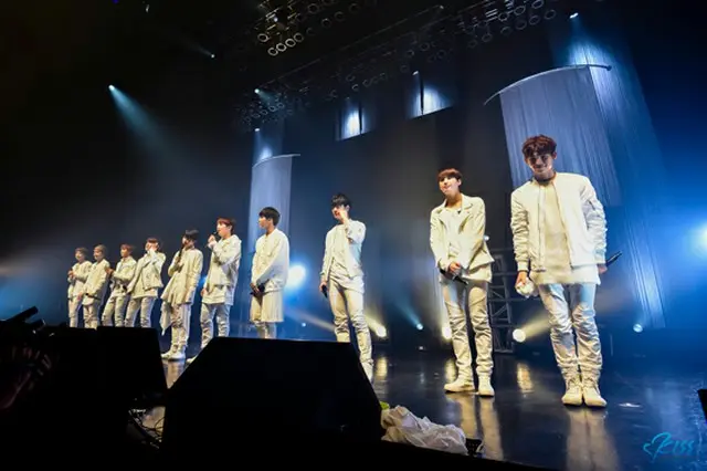「UP10TION」