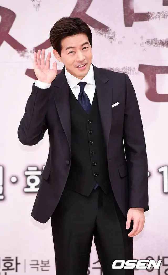 俳優イ・サンユン