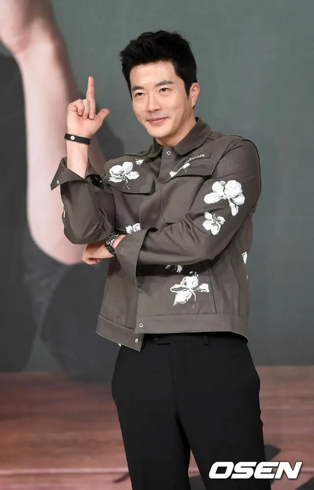 俳優クォン・サンウ