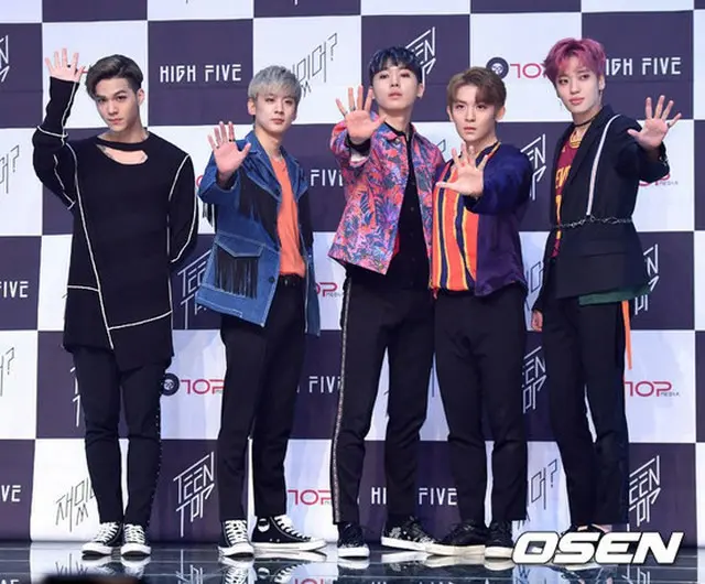 2ndアルバム「HIGH FIVE」のショーケースを開催した「TEENTOP」