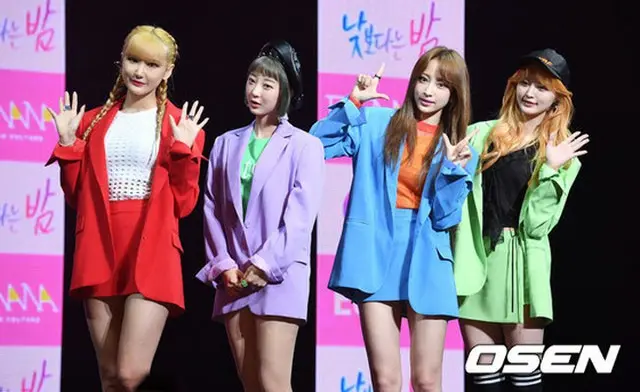 「EXID」