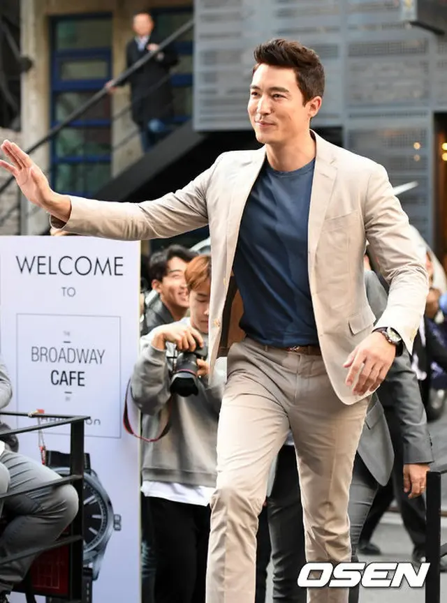 俳優ダニエル・ヘニー