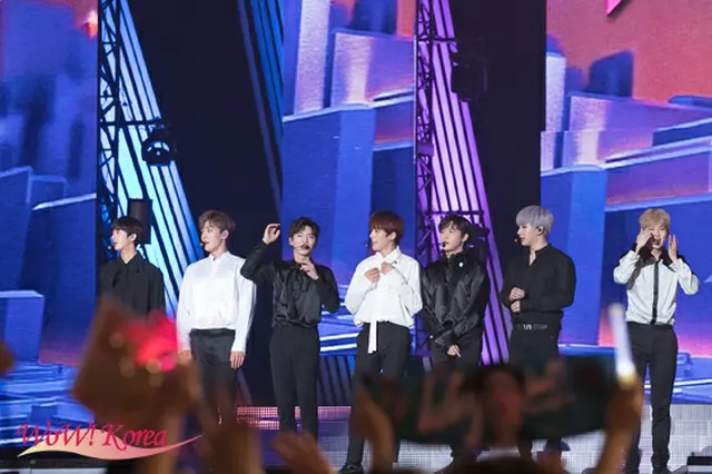 「MONSTA X」
