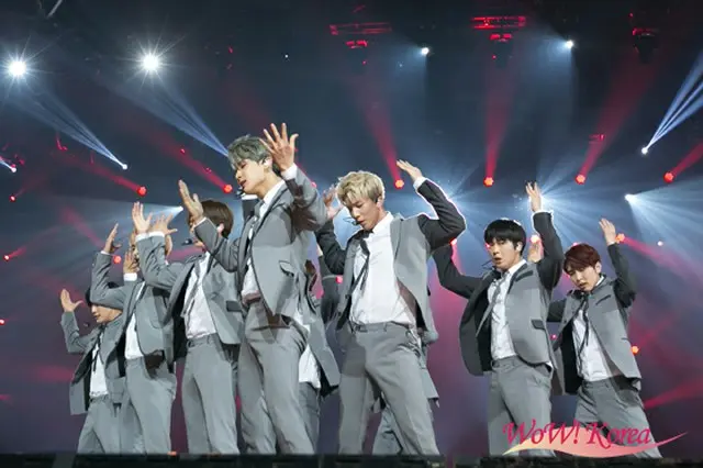 「SF9」