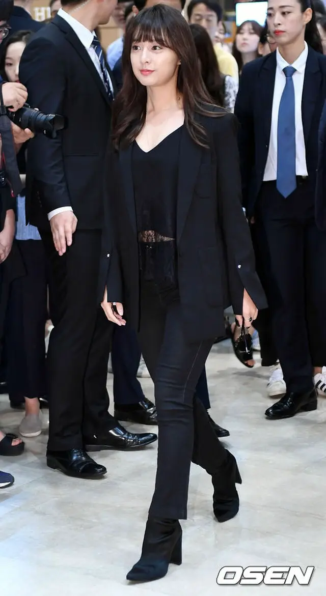 女優キム・ジウォン