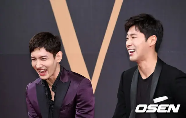 「TVXQ! ASIA PRESS TOUR」記者会見を開催した「東方神起」